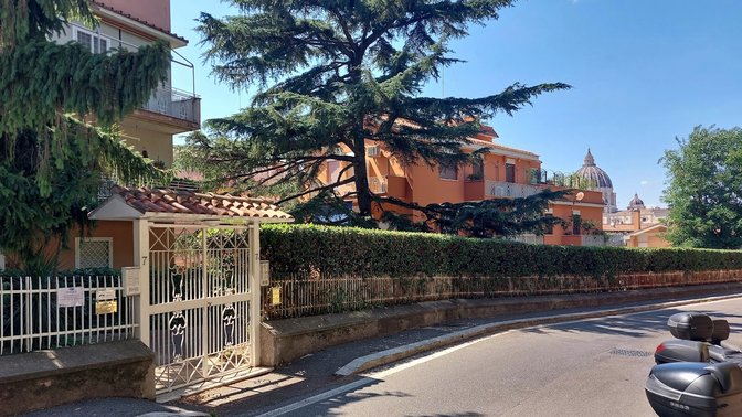 Vatican Rooms Mura Aurelie