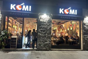 Komi Ramen e Izakaya