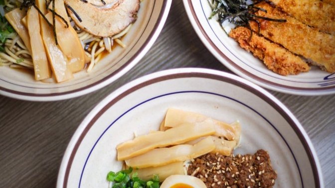 Komi Ramen e Izakaya