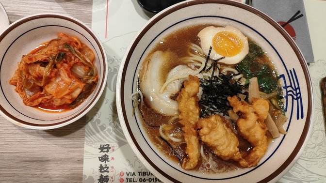 Komi Ramen e Izakaya