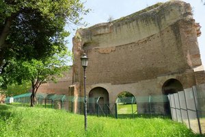 Esedra della Palestra orientale e Aula termale absidata