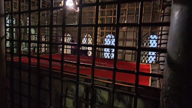 Cripta con le reliquie di San Lorenzo