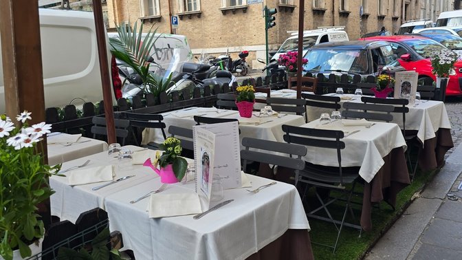 Da Roberto alla mole Quattro fontane