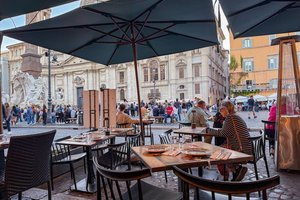 Camillo \u002D a Piazza Navona dal 1890