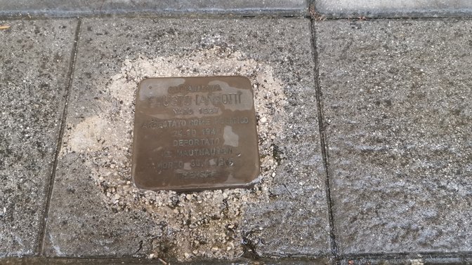 Pietra d'inciampo in memoria di Fausto Iannotti