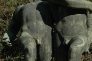 Scultura \u0022Il Calcio\u0022 di Cataldi