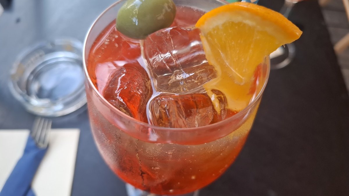 MamaMomo - Cucina Ibrida & Cocktail Bar
