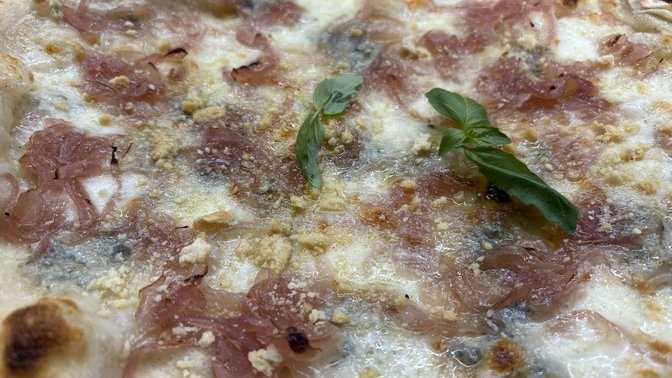 MG19 Pizza moderna romana