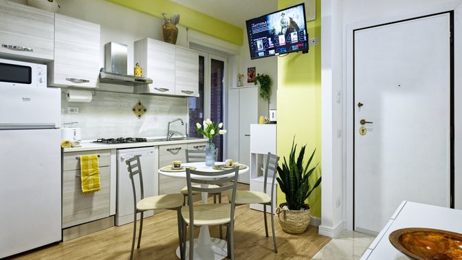 3 Passi Da: Metro Marconi