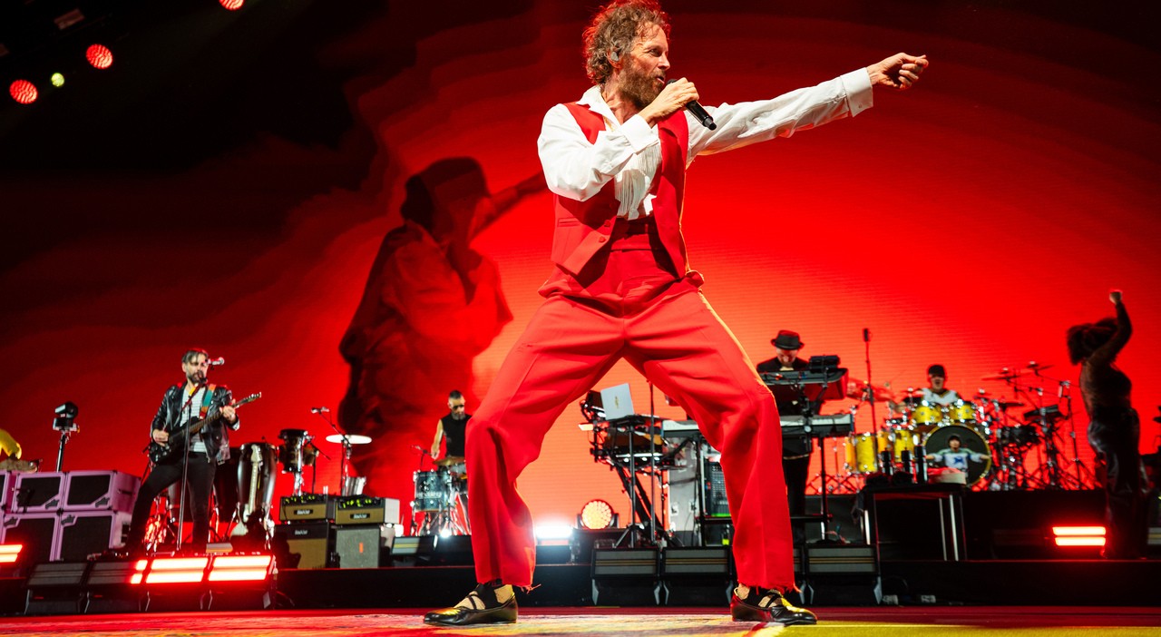 Ancient Dust and Stadium Anthems: Jovanotti Takes Circo Massimo