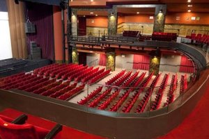 Mr.Rain Swaps Arenas for Velvet Seats at Teatro Brancaccio