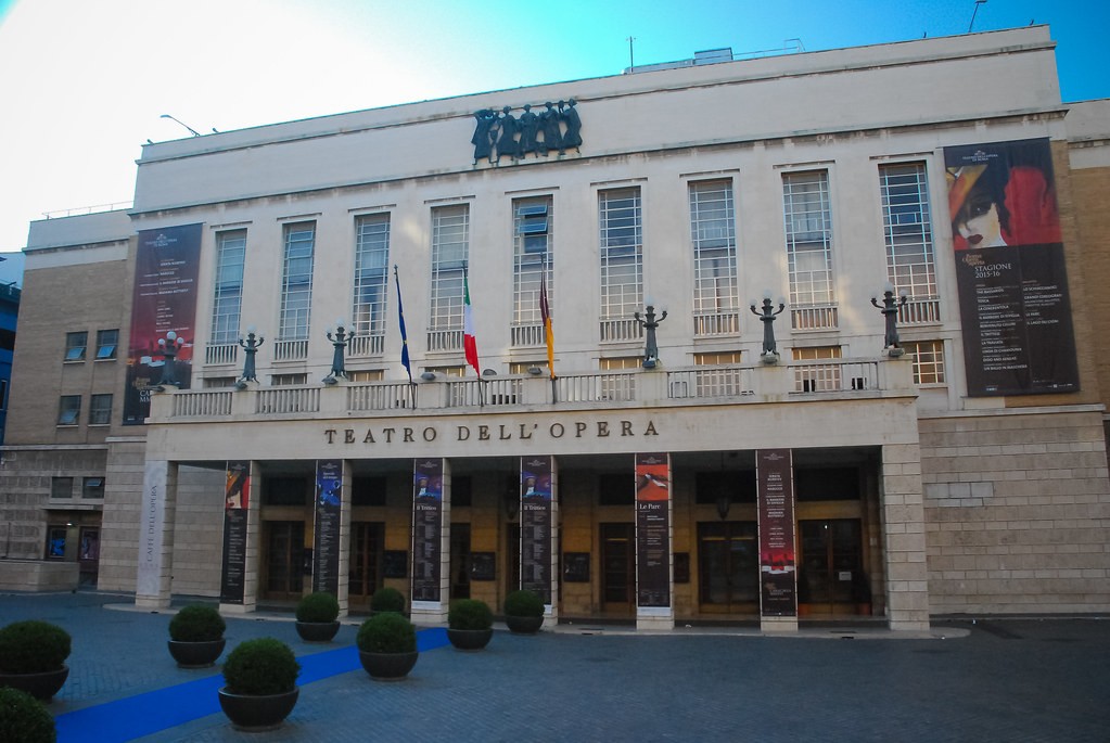 Shen Yun Brings Classical Chinese Dance to Teatro dell'Opera