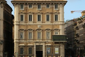 Kandinsky Takes Over Palazzo Bonaparte for the Winter Season