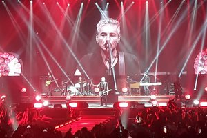 Eight Nights of Arena Pop: Max Pezzali's Roman Residency