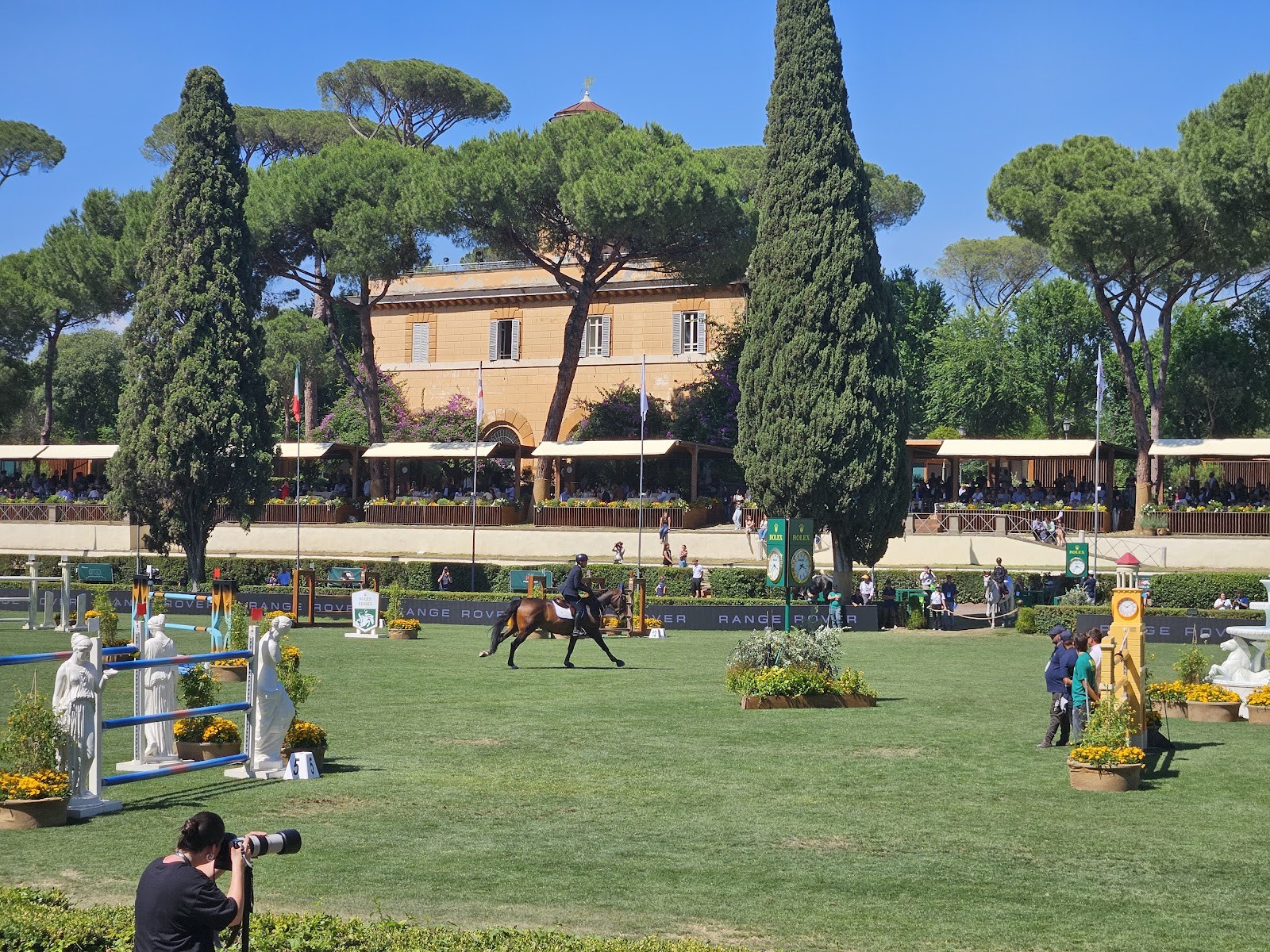 Open-Air Pop History: Claudio Baglioni at Villa Borghese