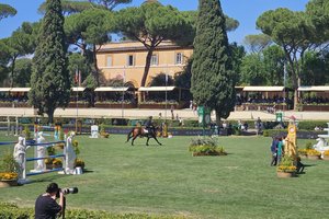 Open-Air Pop History: Claudio Baglioni at Villa Borghese